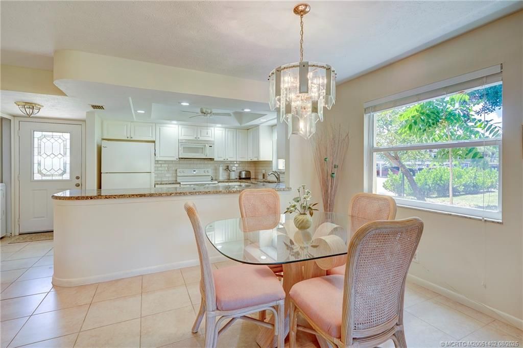 2950 SE Ocean Boulevard, Unit 121-1, Stuart, FL 34996 Photo