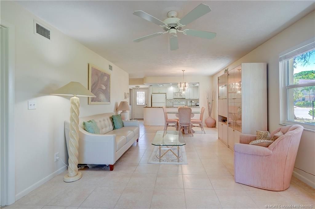 2950 SE Ocean Boulevard, Unit 121-1, Stuart, FL 34996 Photo
