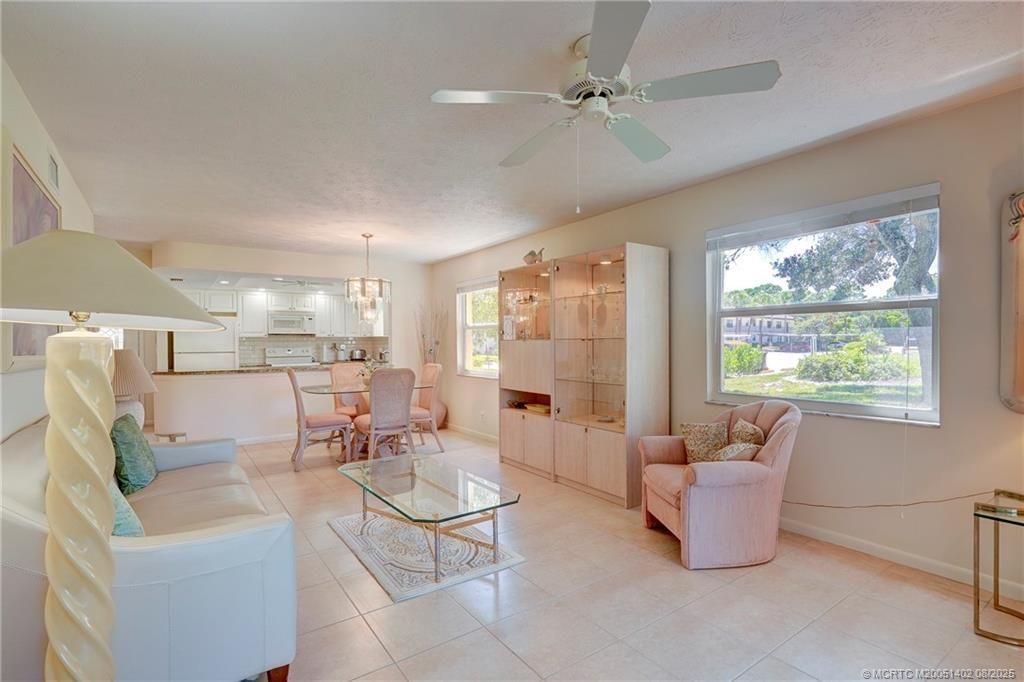 2950 SE Ocean Boulevard, Unit 121-1, Stuart, FL 34996 Photo