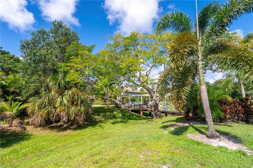 2950 SE Ocean Boulevard, Unit 121-1, Stuart, FL 34996 Photo