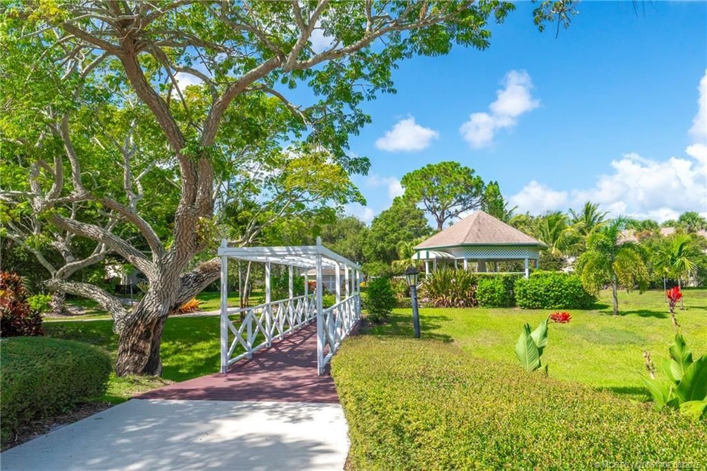 2950 SE Ocean Boulevard, Unit 121-1, Stuart, FL 34996 Photo