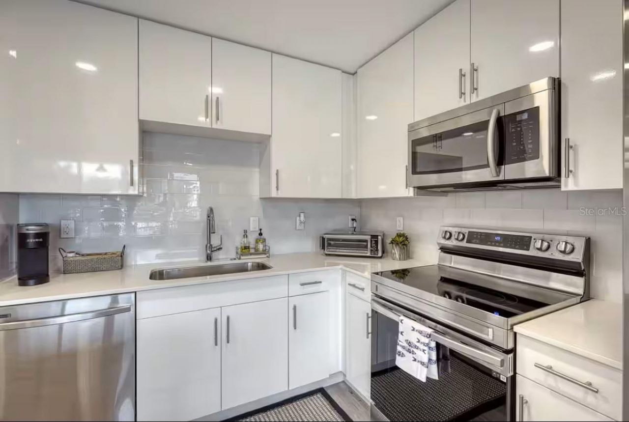 1709 N Tamiami Trail, Unit 220, Sarasota, FL 34234 Photo