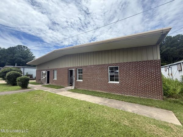 112 Riley Drive, Jackson, MS 39209