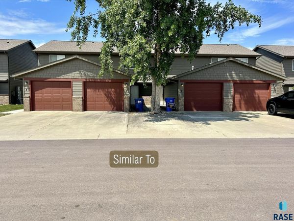 330 Arianna Pl, Tea, SD 57064
