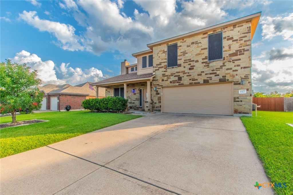 612 Weeping Willow Drive, Temple, TX 76502 Main Photo