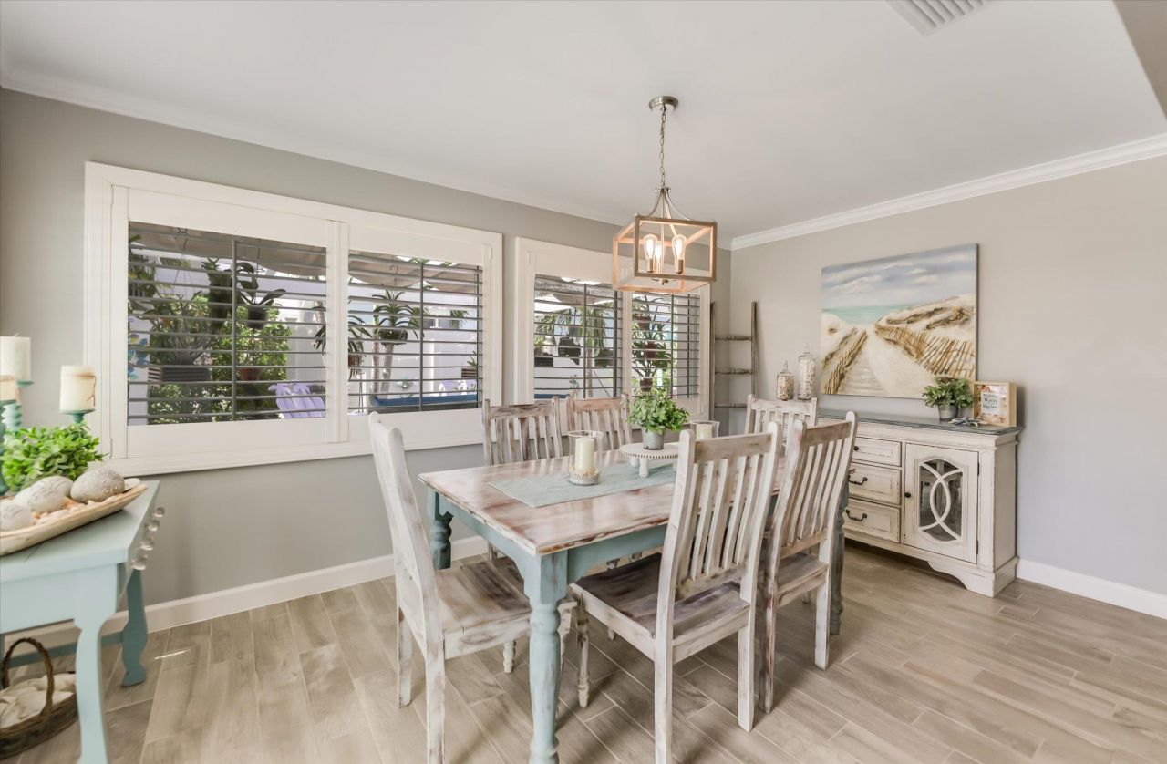 1657 Atlanta Plaza Dr, Sanibel, FL 33957 Photo