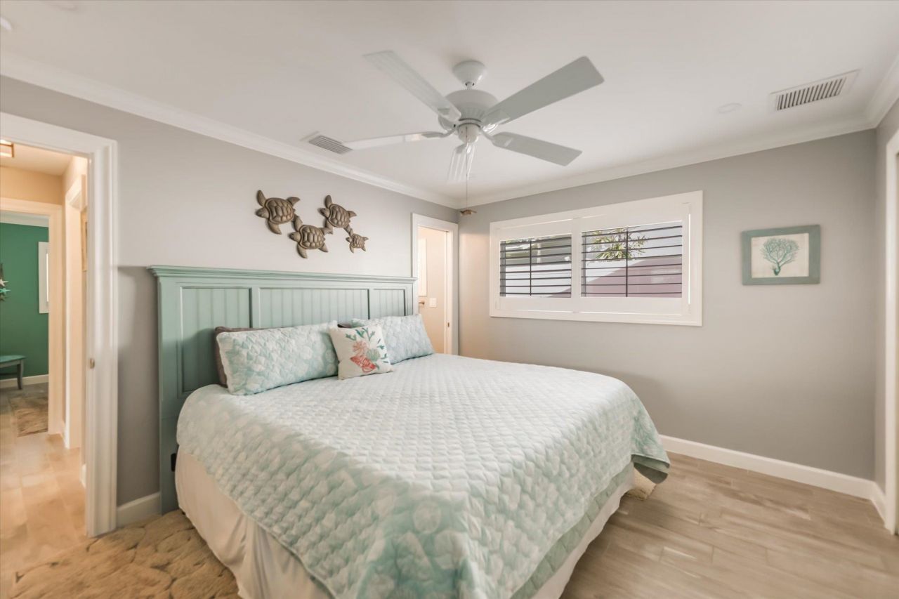 1657 Atlanta Plaza Dr, Sanibel, FL 33957 Photo