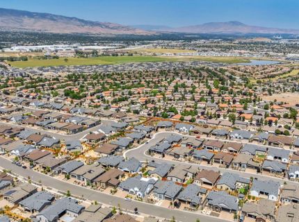 2250 Copper Brand Drive, Reno, NV 89521 Photo