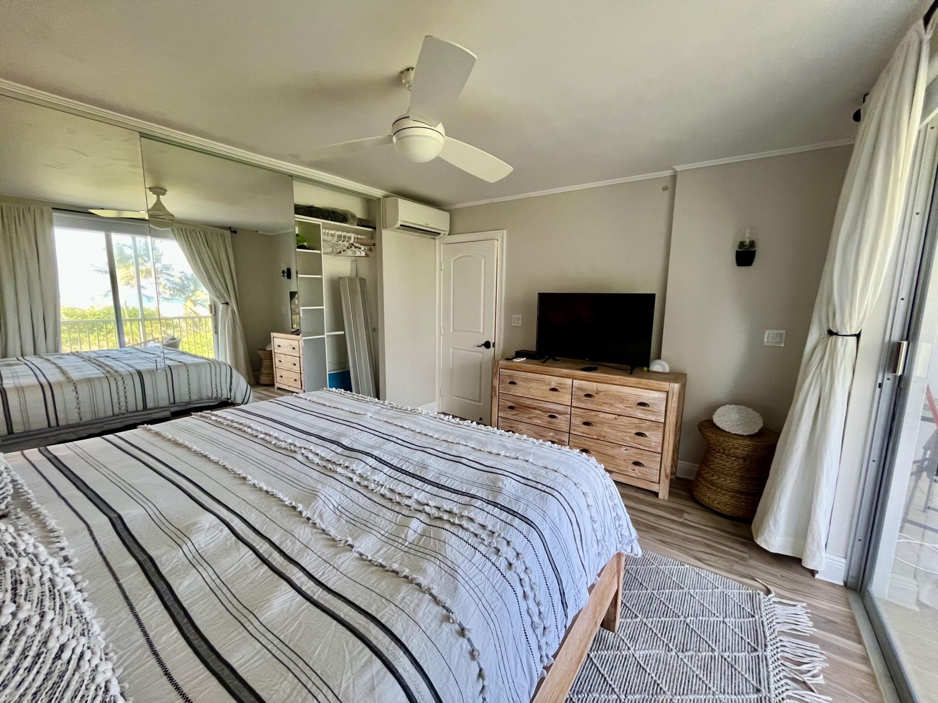 3600 N Ocean Drive, Unit 425, Singer Island, FL 33404 Photo