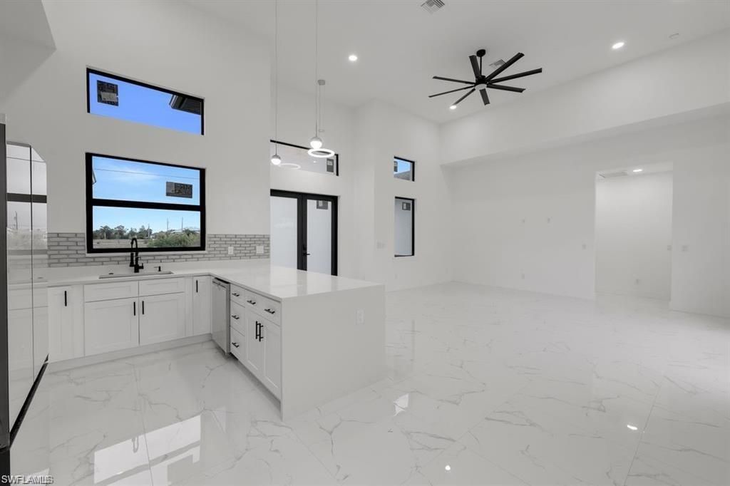 4321 NW 32nd St, Cape Coral, FL 33993 Photo