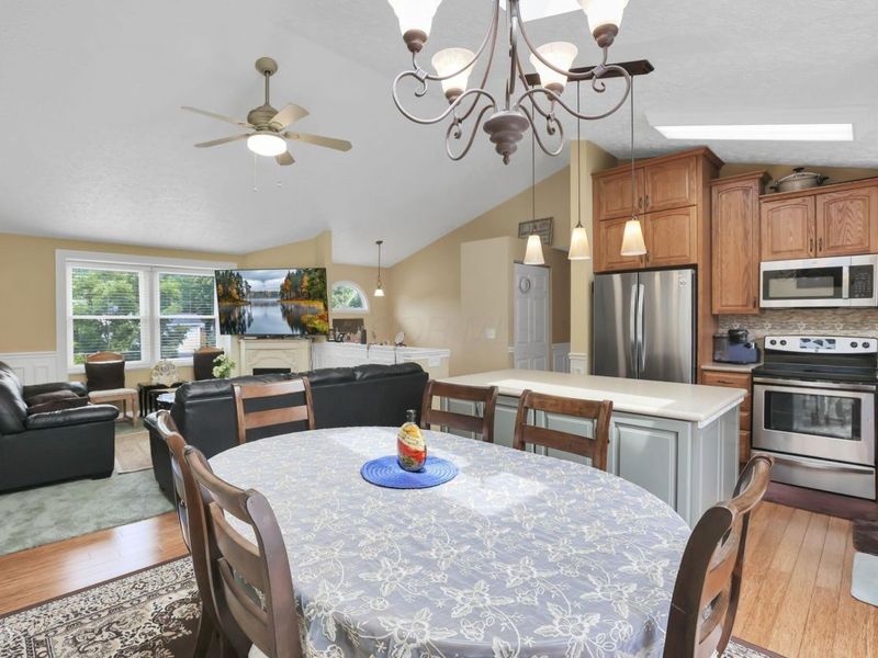 7852 Heathcock Court, Westerville, OH 43081 Photo 12