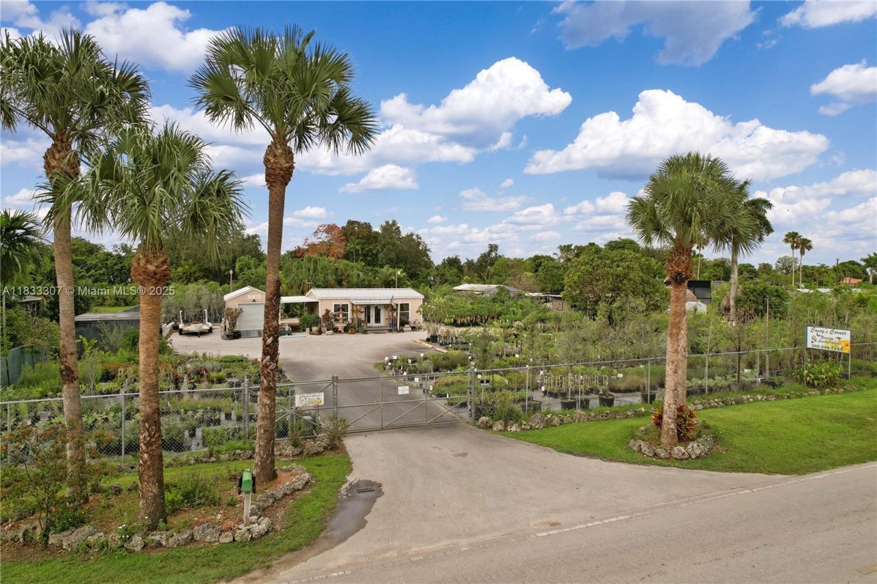 31875 SW 197th Ave, Homestead, FL 33030 Photo