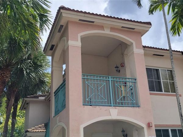 2125 NW 77th Way, Unit 201, Pembroke Pines, FL 33024