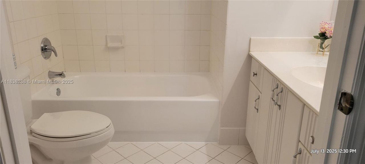 2125 NW 77th Way, Unit 201, Pembroke Pines, FL 33024 Photo