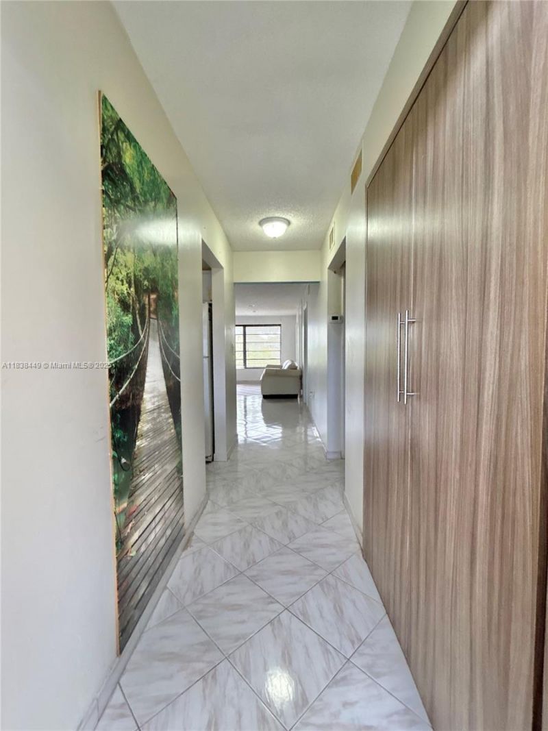 7480 NW 17th St, Unit 305, Plantation, FL 33313 Photo