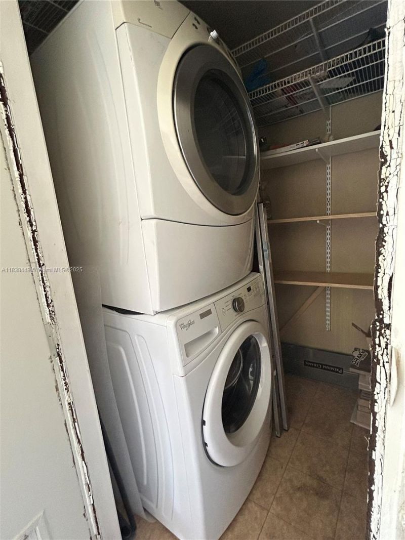 7480 NW 17th St, Unit 305, Plantation, FL 33313 Photo