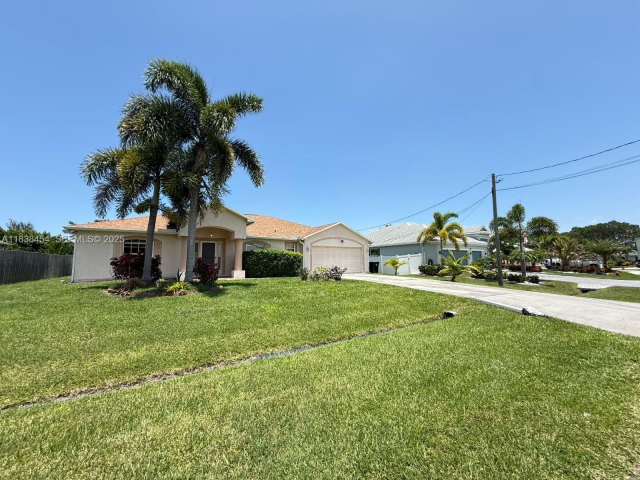 5338 NW South Crisona Cir, Port Saint Lucie, FL 34986 Photo