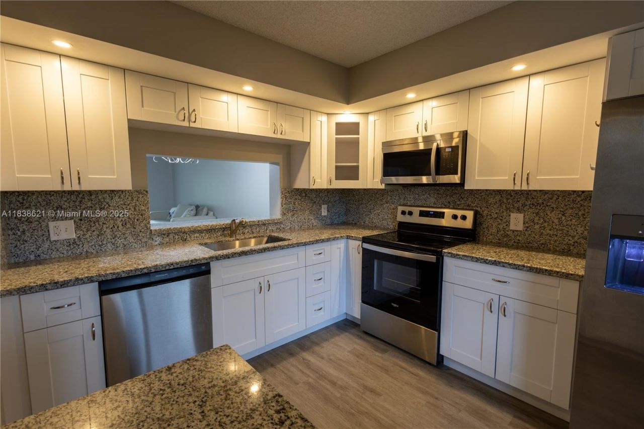 Please Call For Address, Unit 407I, Pembroke Pines, FL 33027 Photo