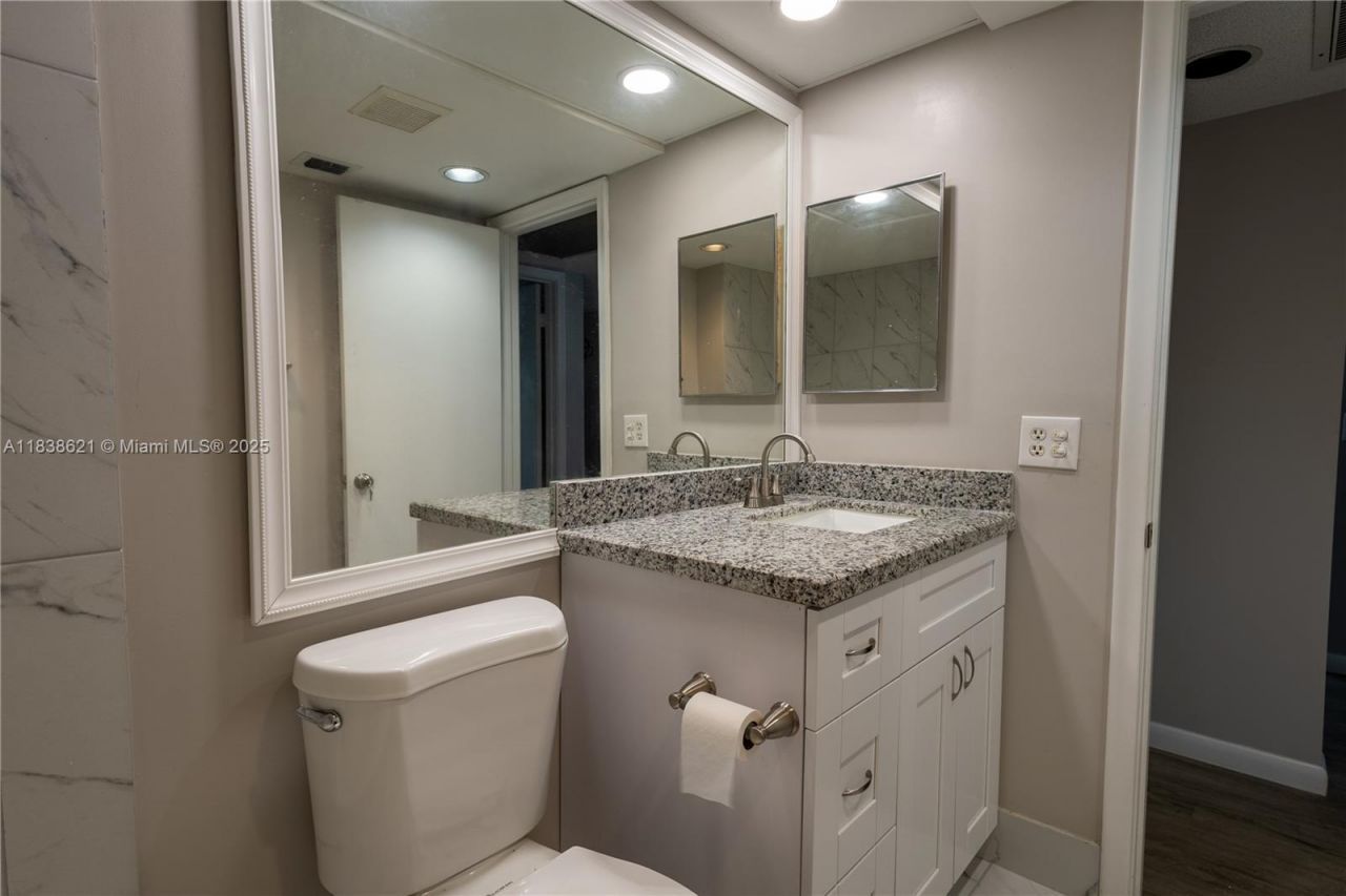 Please Call For Address, Unit 407I, Pembroke Pines, FL 33027 Photo