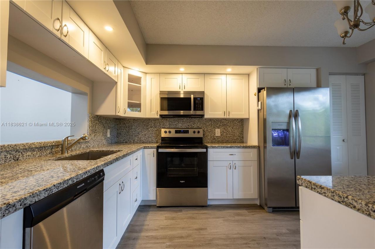 Please Call For Address, Unit 407I, Pembroke Pines, FL 33027 Photo