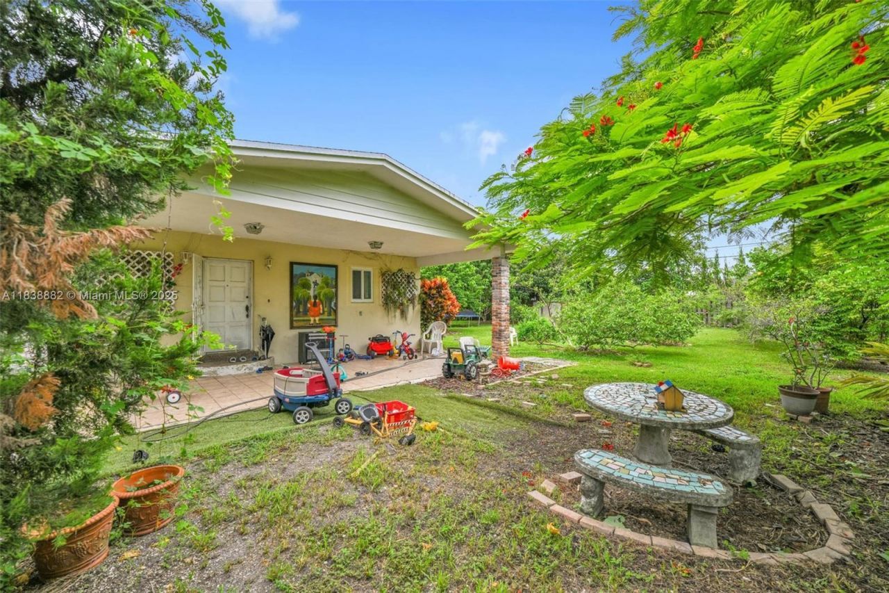 85 NW 21st St, Homestead, FL 33030 Photo