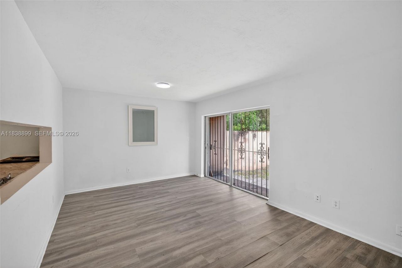 2767 NW 197th Ter, Miami Gardens, FL 33056 Photo