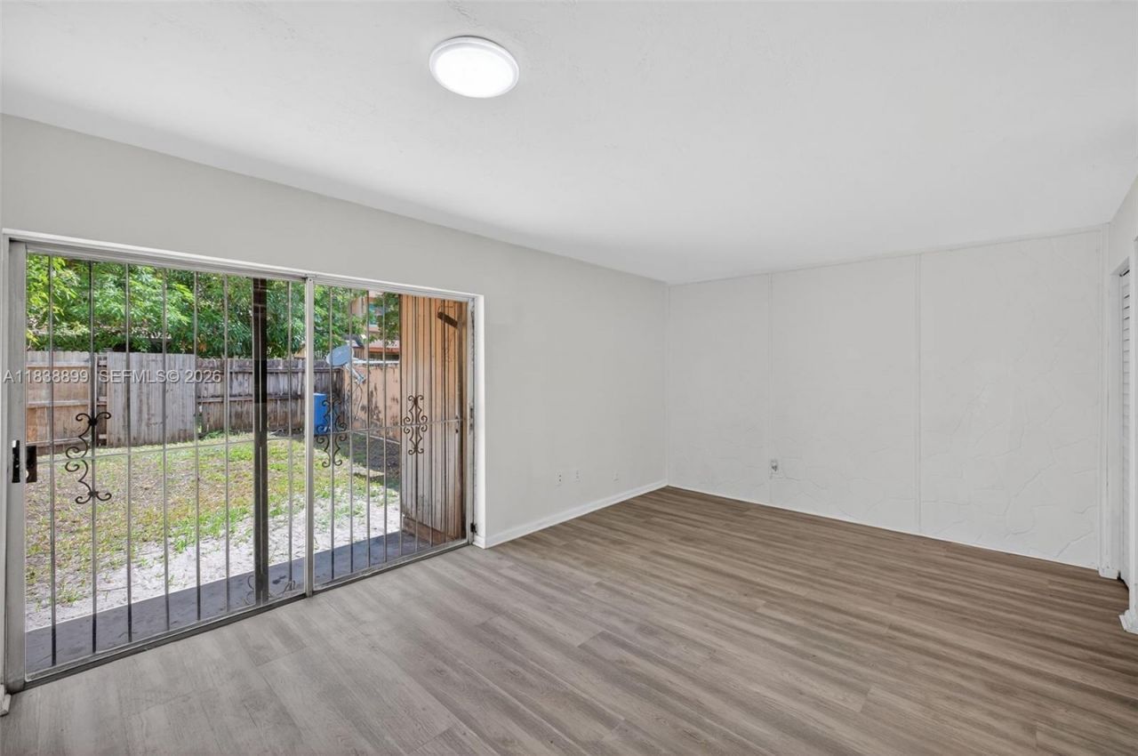 2767 NW 197th Ter, Miami Gardens, FL 33056 Photo