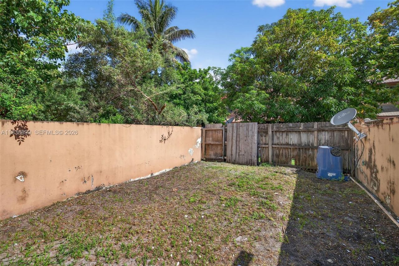 2767 NW 197th Ter, Miami Gardens, FL 33056 Photo