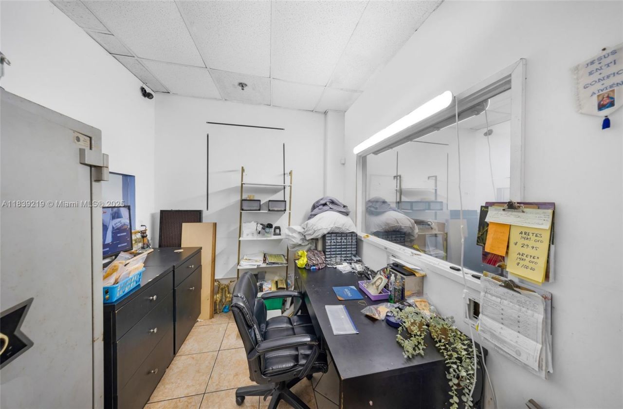 1201 W Flagler St, Miami, FL 33135 Photo