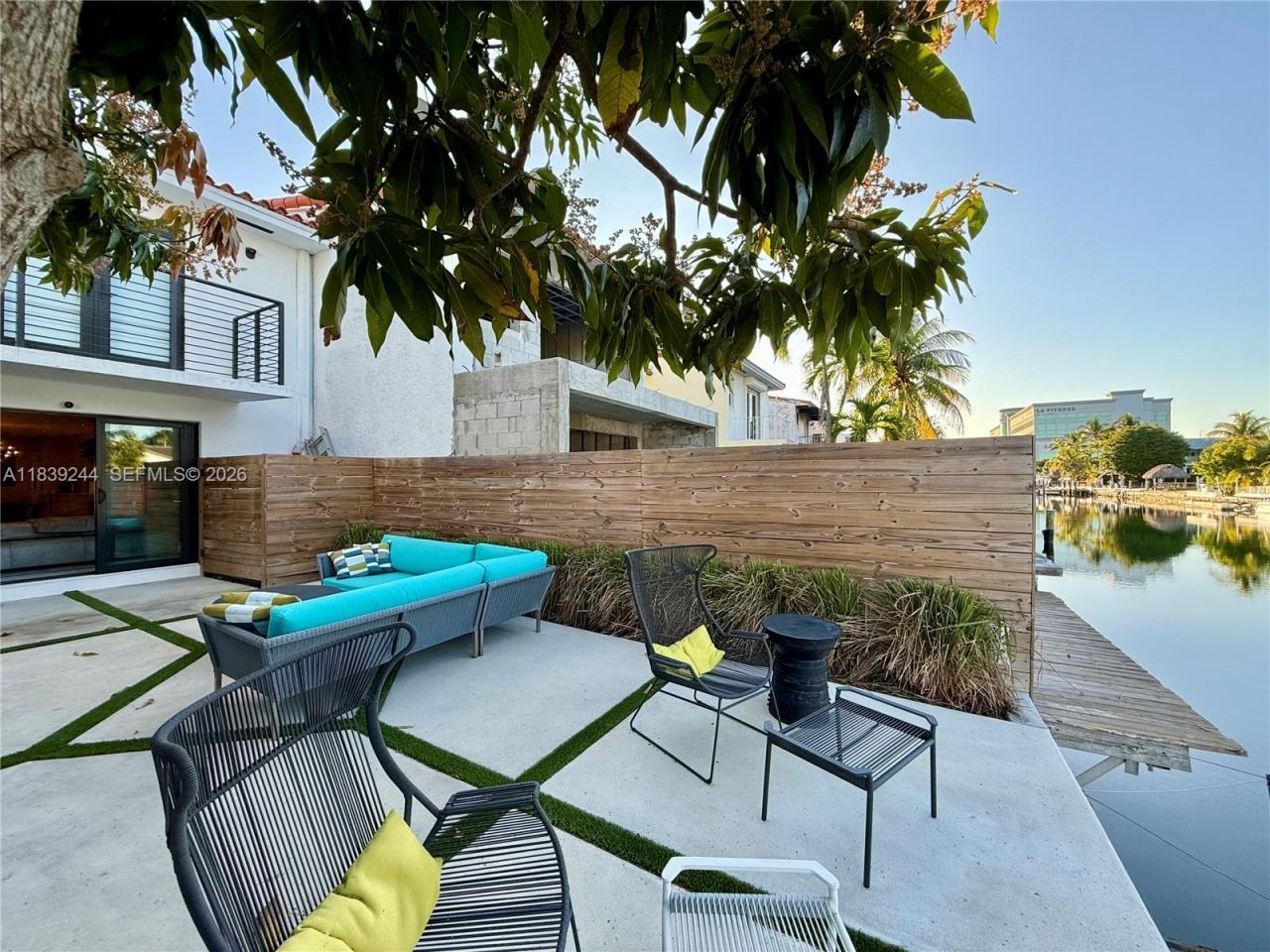 1945 NE 123rd St, North Miami, FL 33181 Photo