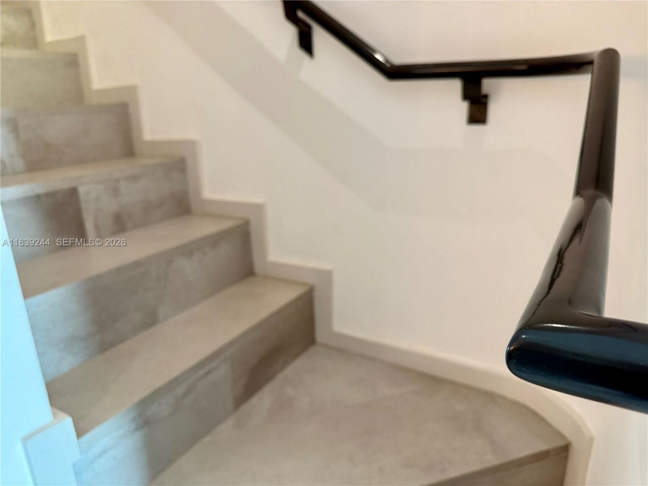 1945 NE 123rd St, North Miami, FL 33181 Photo