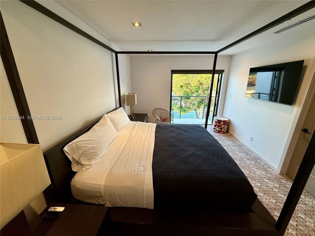 1945 NE 123rd St, North Miami, FL 33181 Photo