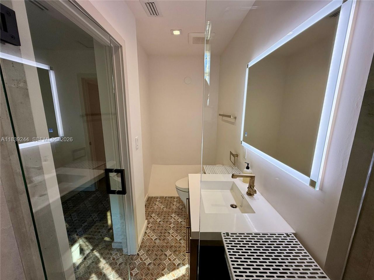 1945 NE 123rd St, North Miami, FL 33181 Photo