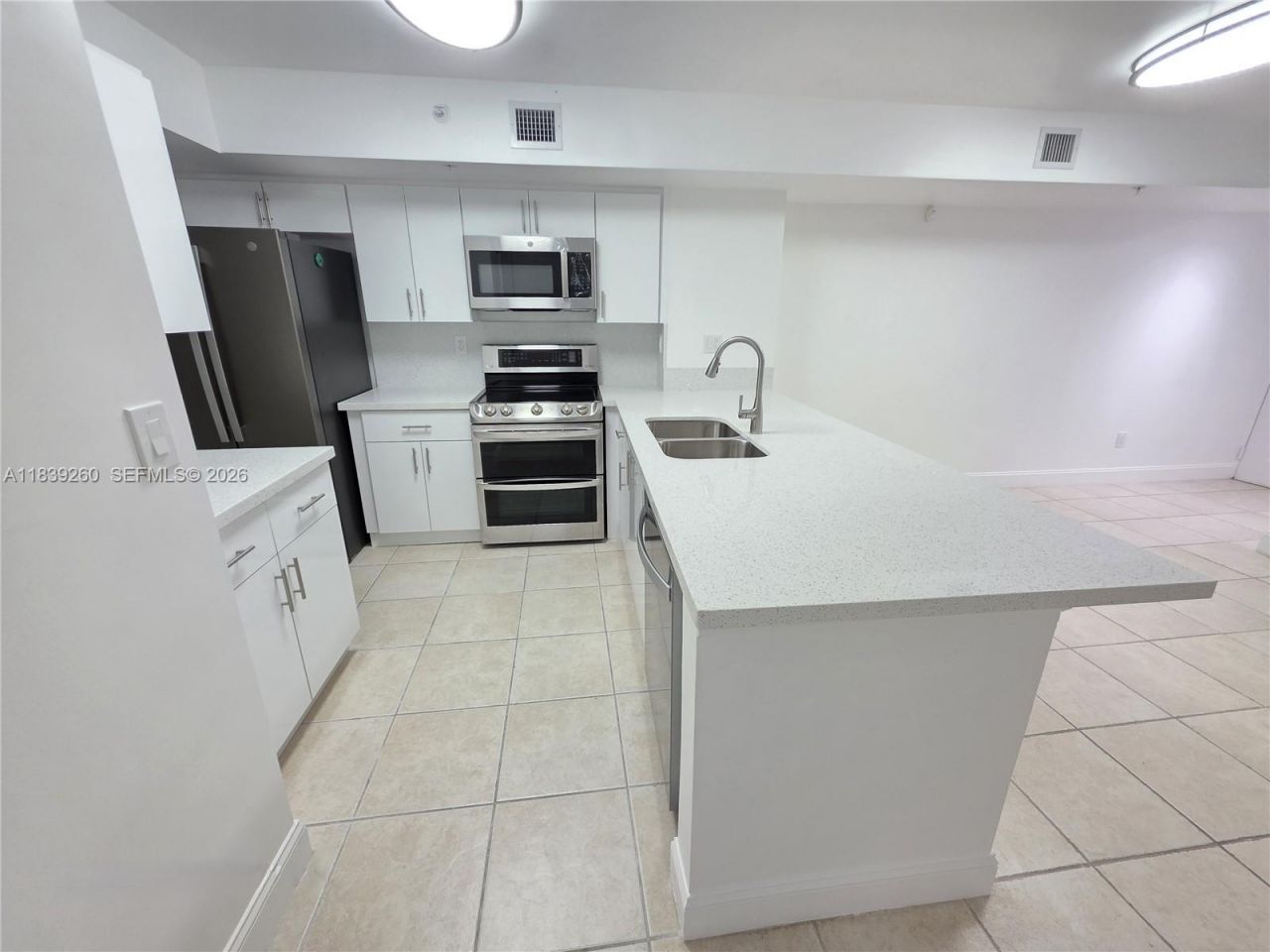 2620 S University Dr, Unit 111, Davie, FL 33328 Photo