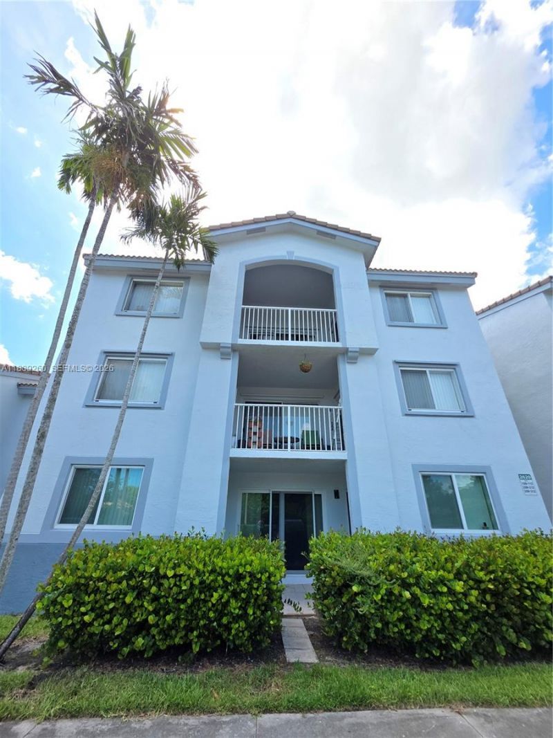 2620 S University Dr, Unit 111, Davie, FL 33328 Photo