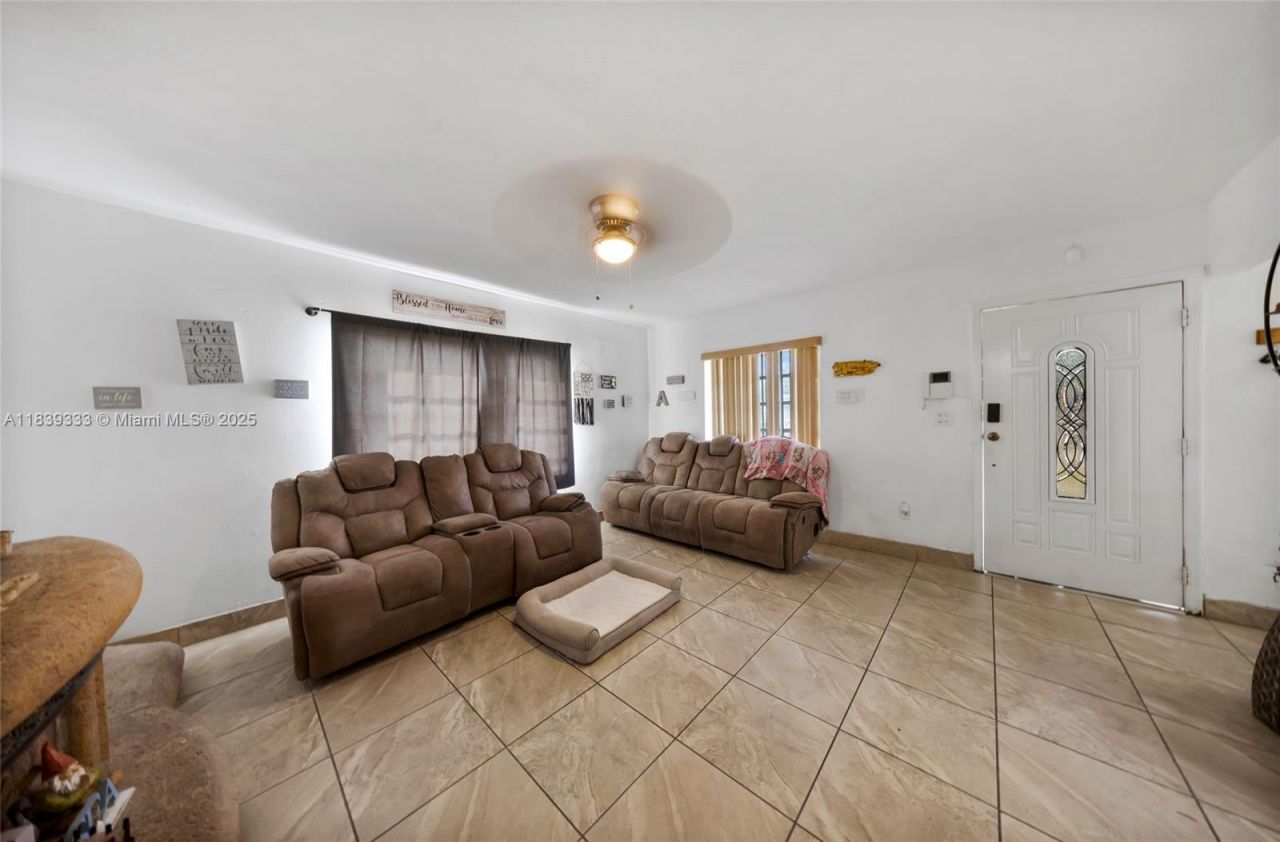 9985 Marlin Road, Cutler Bay, FL 33157 Photo