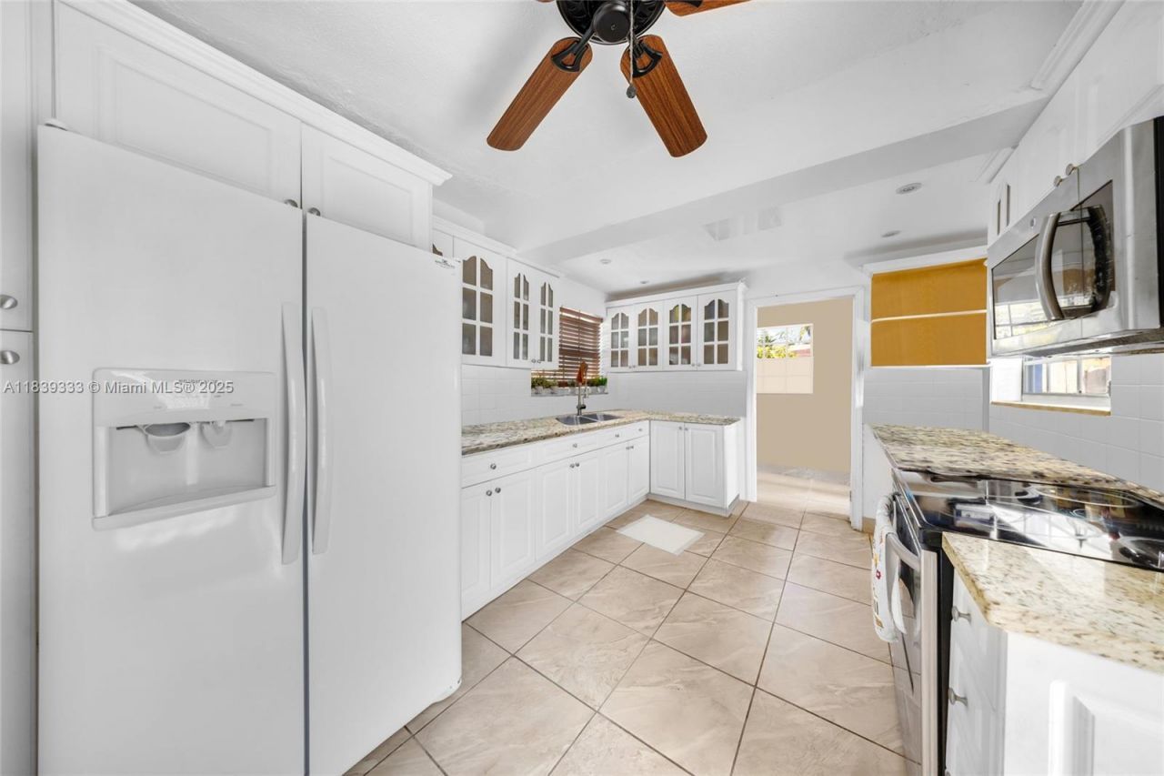 9985 Marlin Road, Cutler Bay, FL 33157 Photo