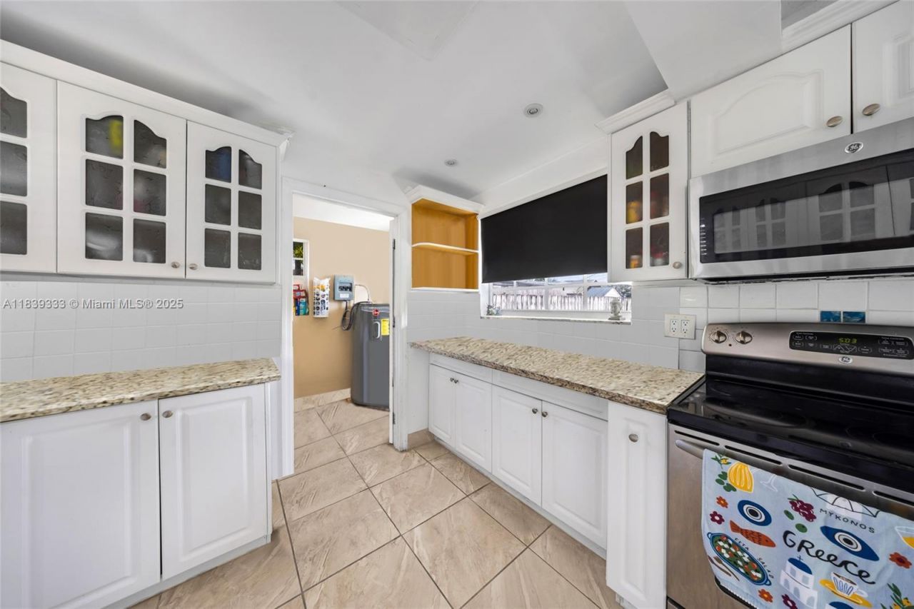 9985 Marlin Road, Cutler Bay, FL 33157 Photo