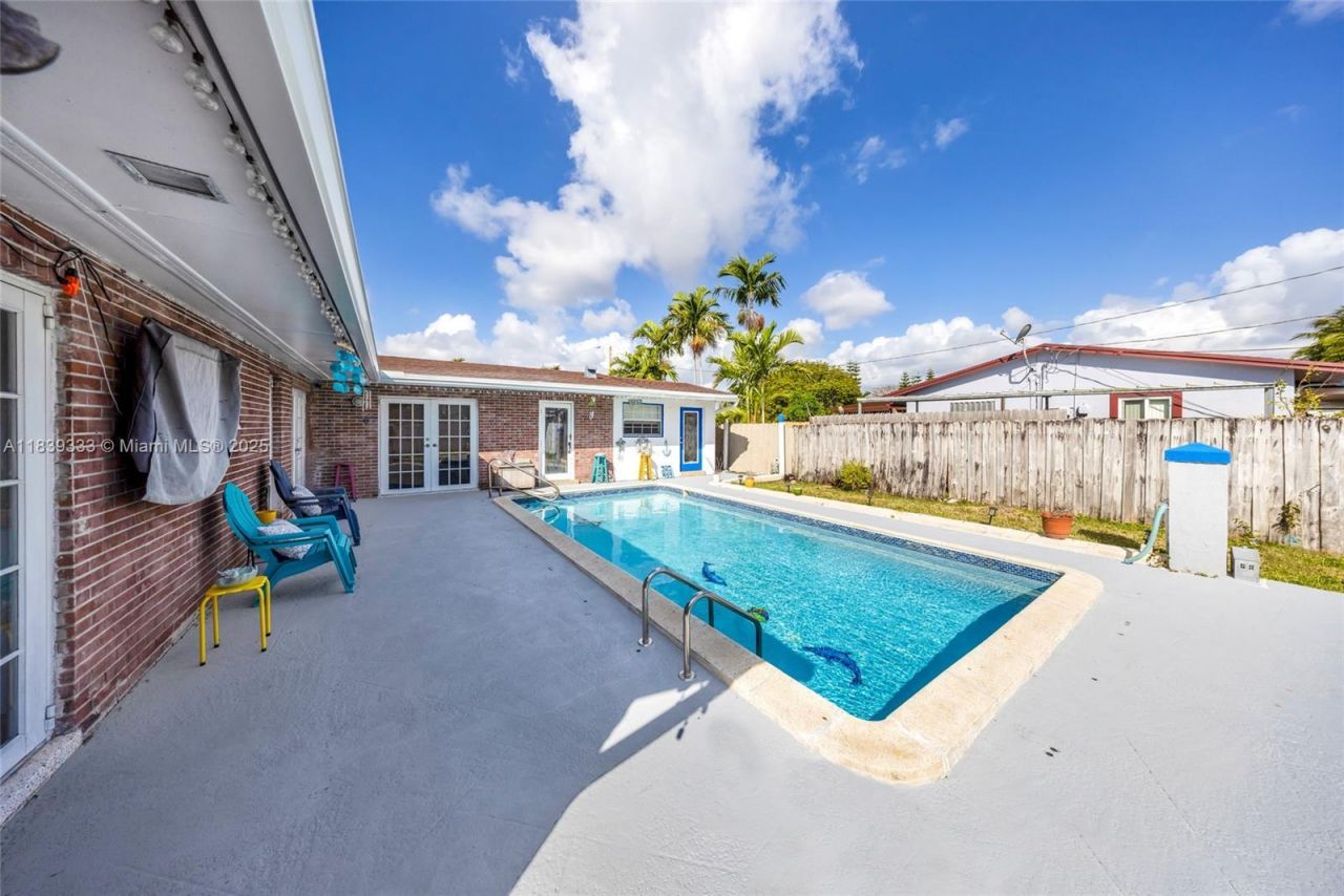 9985 Marlin Road, Cutler Bay, FL 33157 Photo