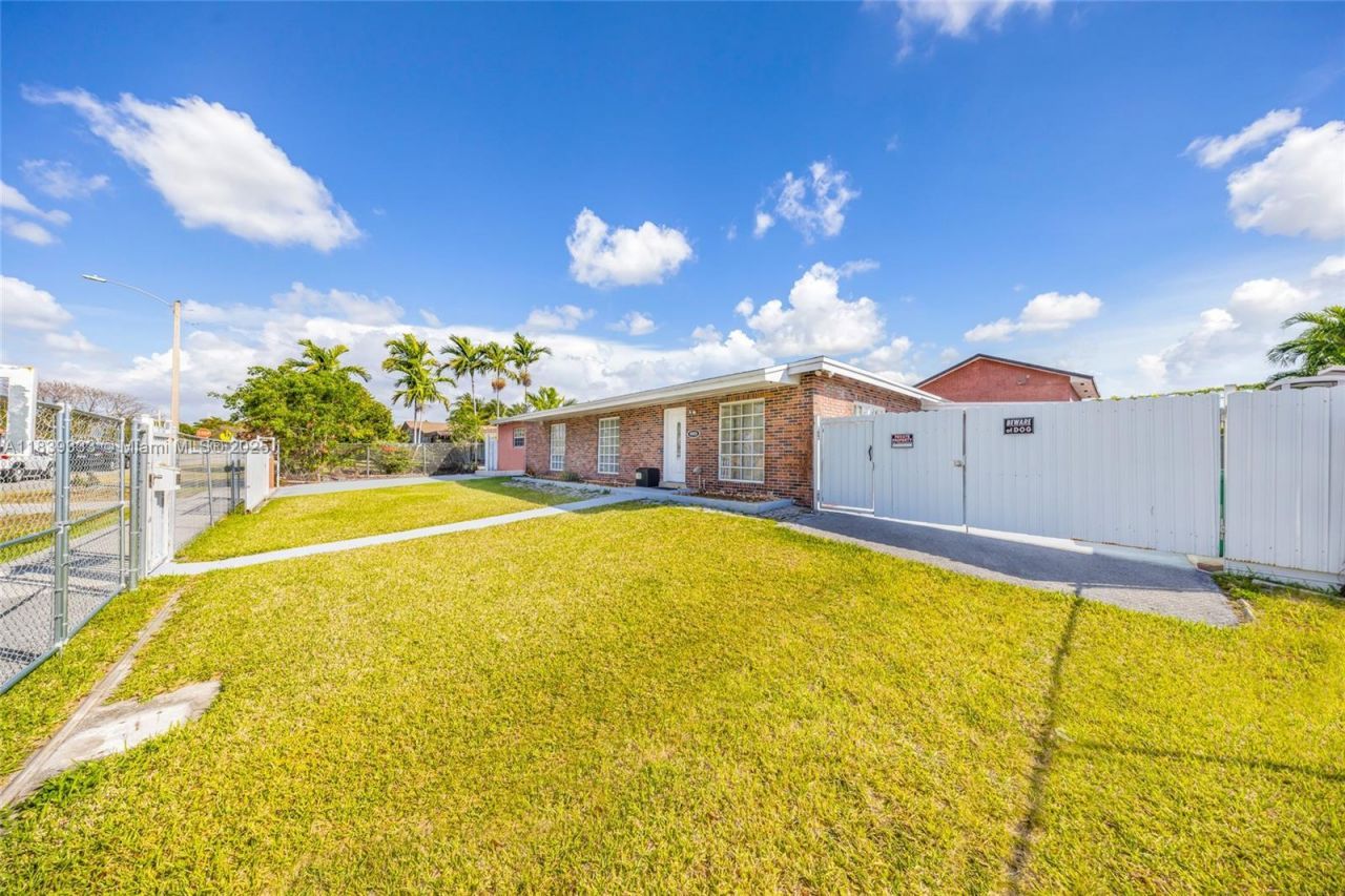 9985 Marlin Road, Cutler Bay, FL 33157 Photo