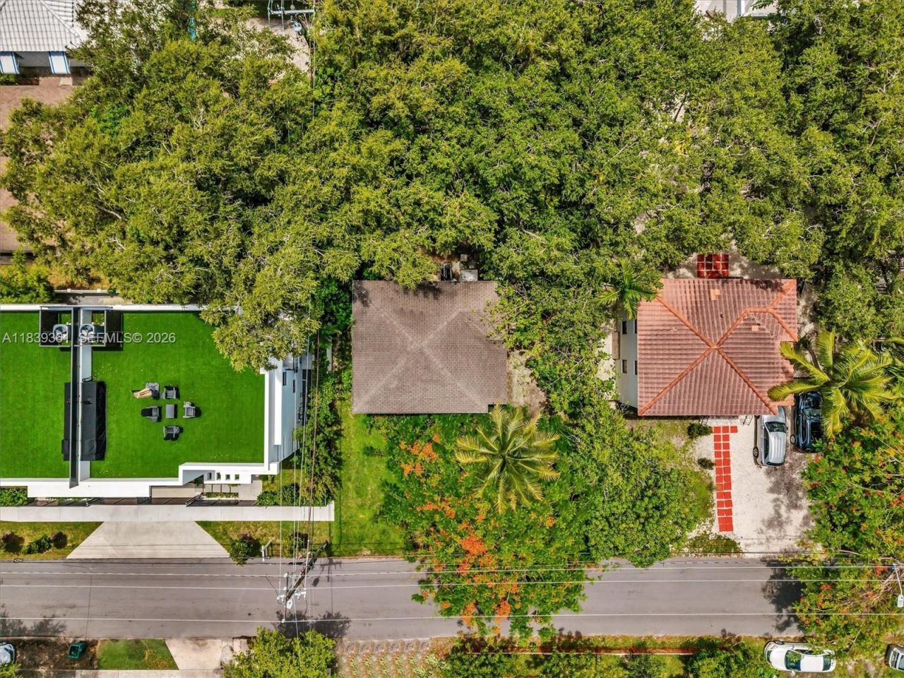 3210 E Elizabeth St, Miami, FL 33133 Photo