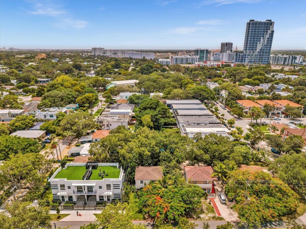3210 E Elizabeth St, Miami, FL 33133 Photo