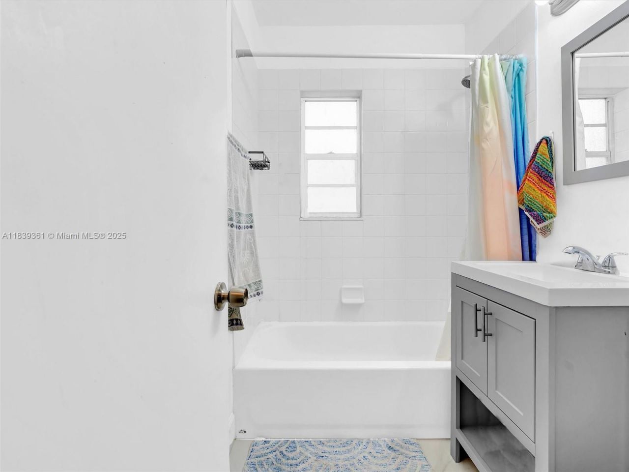 3210 E Elizabeth St, Miami, FL 33133 Photo