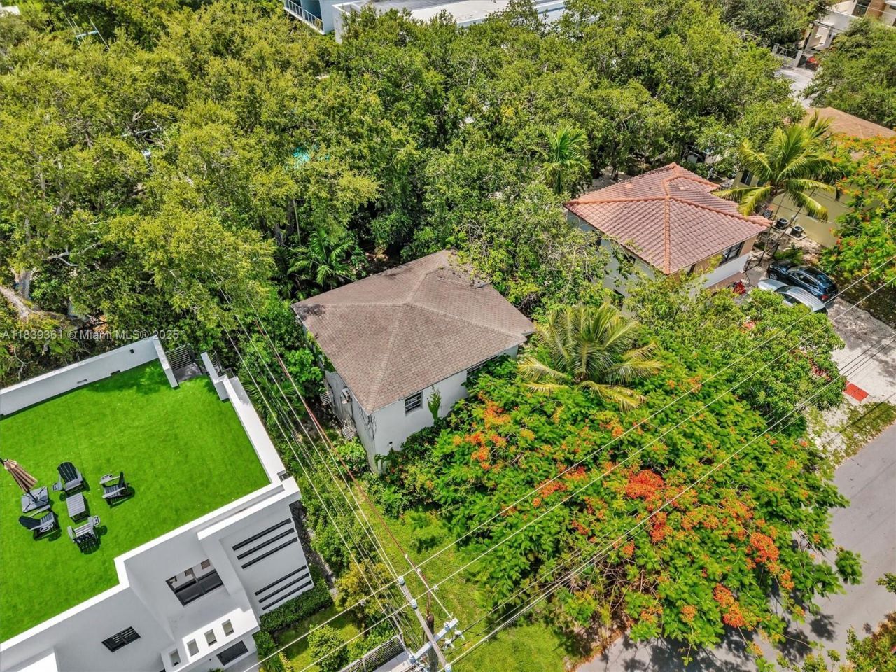 3210 E Elizabeth St, Miami, FL 33133 Photo