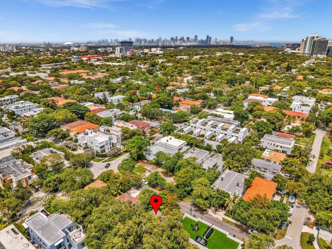 3210 E Elizabeth St, Miami, FL 33133 Photo