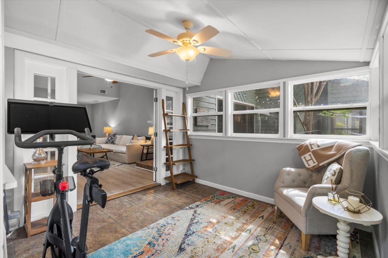 1137 Hidden Cove Drive Photo 12