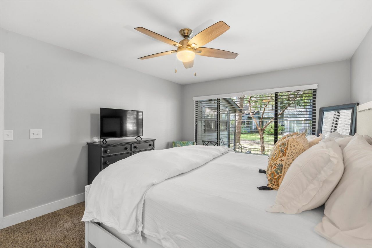 1137 Hidden Cove Drive Photo 16