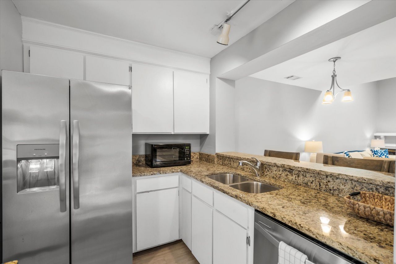 1137 Hidden Cove Drive Photo 7