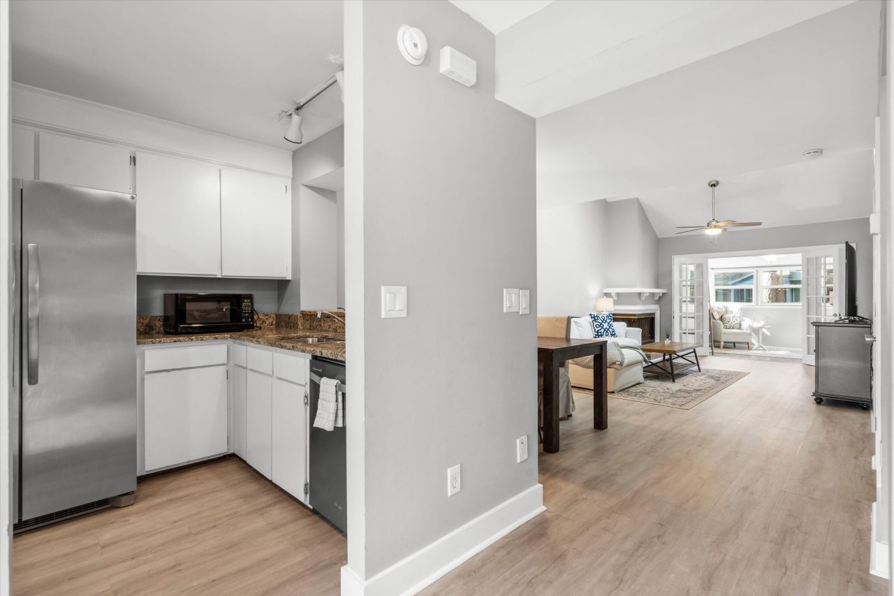 1137 Hidden Cove Drive Photo 8