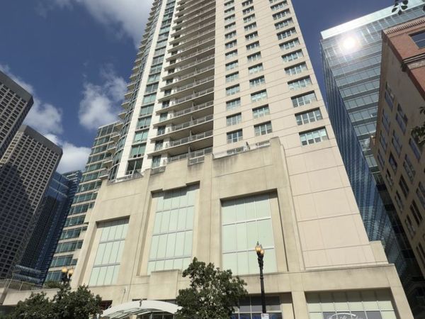 125 S Jefferson Street, Chicago, IL 60661